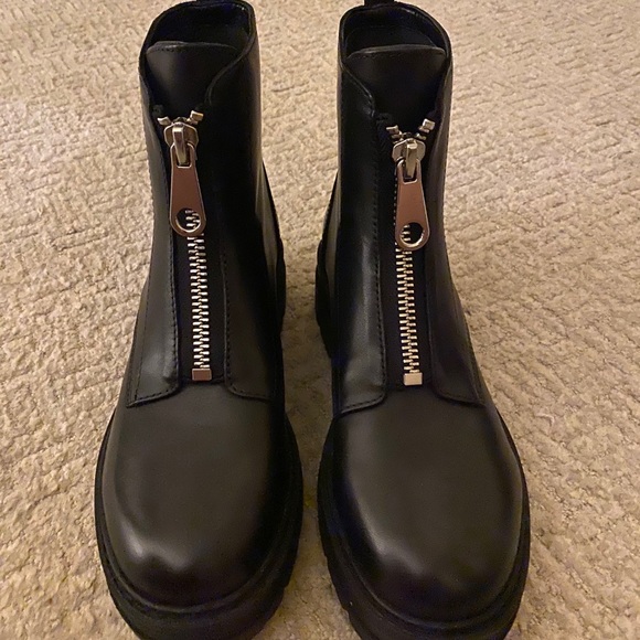 Marc Fisher Shoes - Paralee Boot